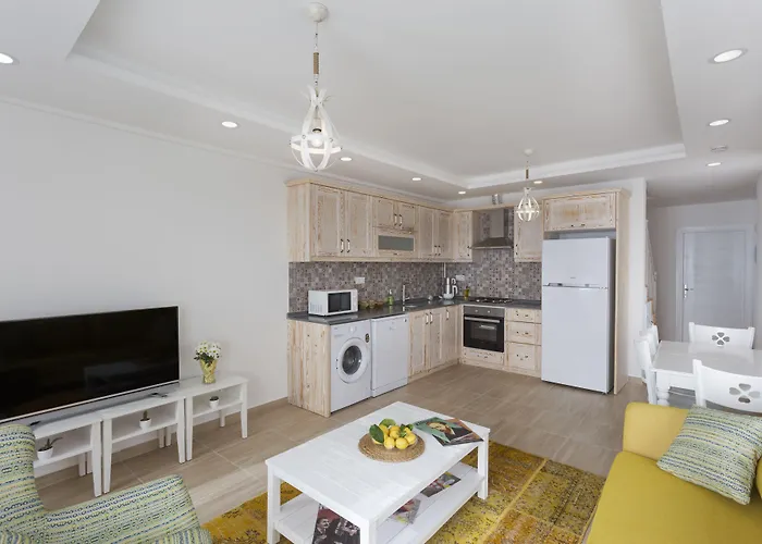 Aparthotel Kybele 2*