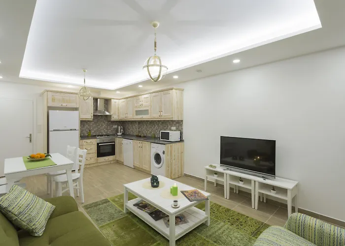 Aparthotel Kybele 2*